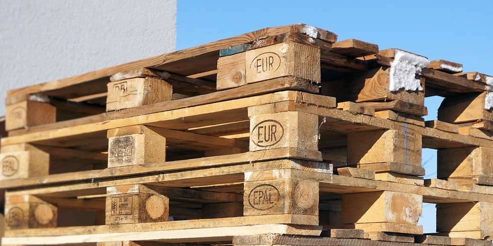 Tout le matériel nécessaire pour préparer une palette en palettisation manuelle